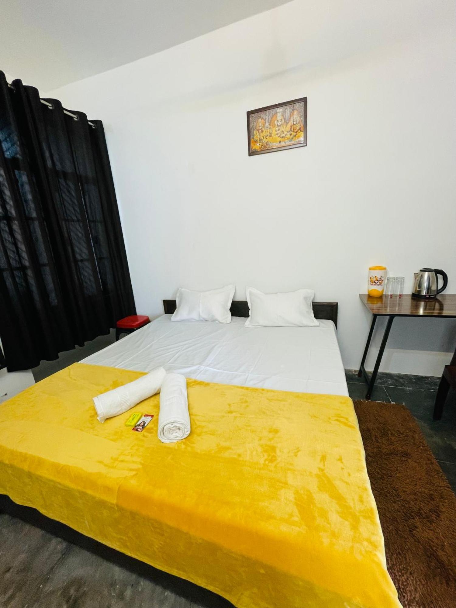 Shree Balaji Homestay Ayodhya Exterior foto